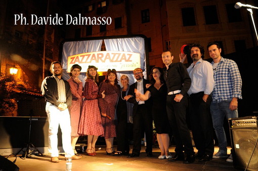 Sanremo: applausi in piazza San Siro per la serata di "Zazzarazzaz" dedicata a Pippo Barzizza Sanremo: applausi in piazza San Siro per la serata di "Zazzarazzaz" dedicata a Pippo Barzizza