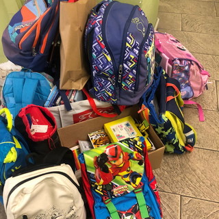 Successo dell’iniziativa 'Zaino Sospeso' promossa dal Lions Club Saremo Matutia (foto)